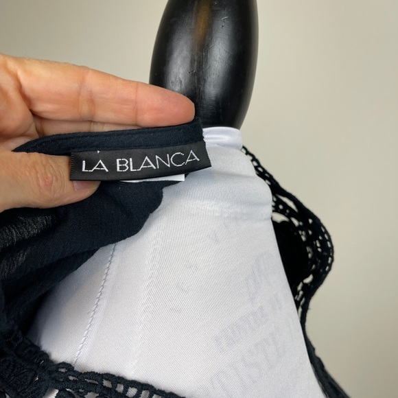 𝅺La Blanca Island Fare V neck Tunic Size S-M. Black - Picture 8 of 11